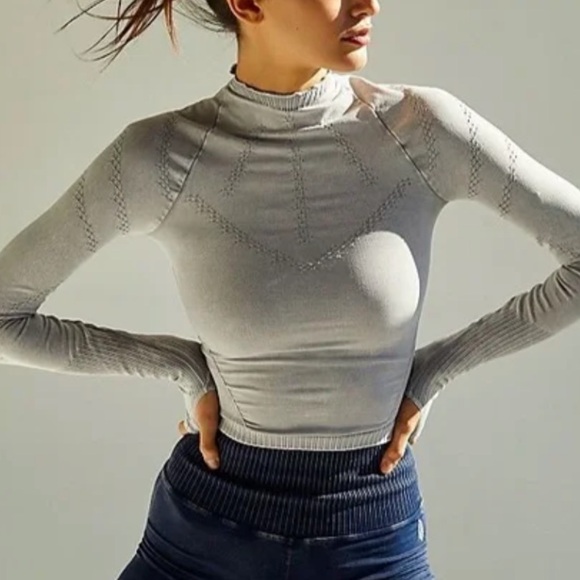 NWT Free People Movement Good Karma Ice Grey High Neck Layering Top - Picture 5 of 8